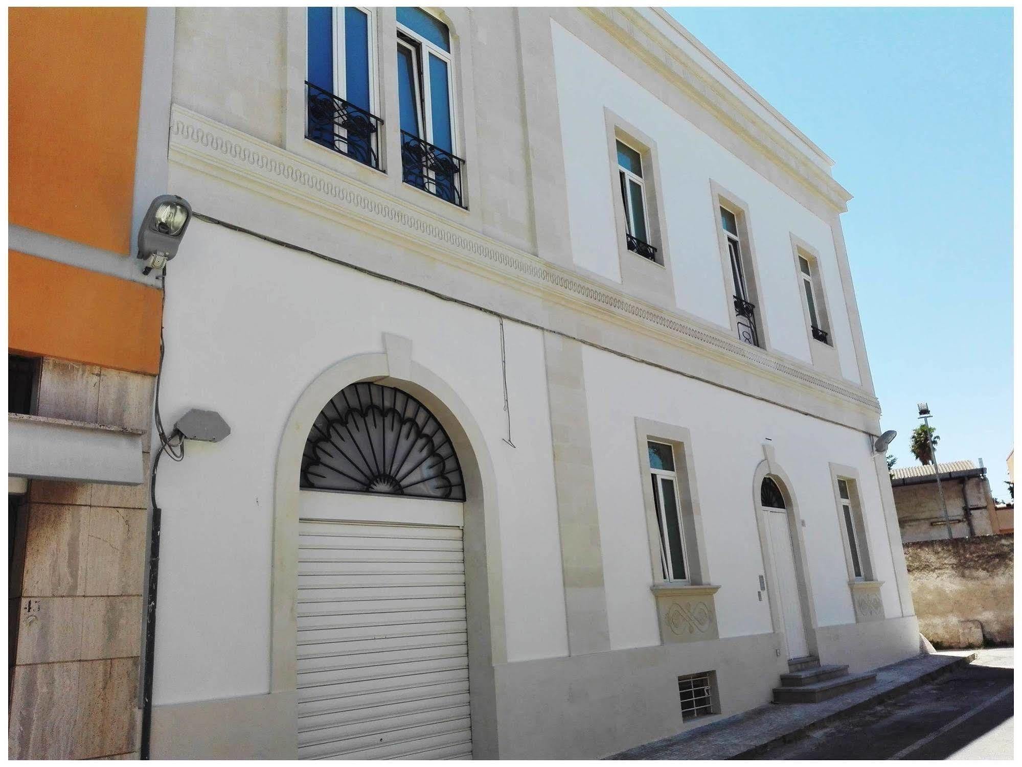 Corte Del Pascia Bed & Breakfast Lecce Exterior photo